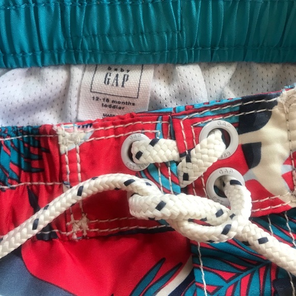 BabyGap Swim Trunks Size 12-18M - Picture 3 of 3